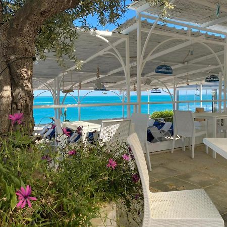 B&B Direttamente Sul Mare Da Antonino Mattinata Bagian luar foto