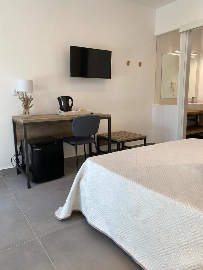 B&B Direttamente Sul Mare Da Antonino Mattinata Bagian luar foto