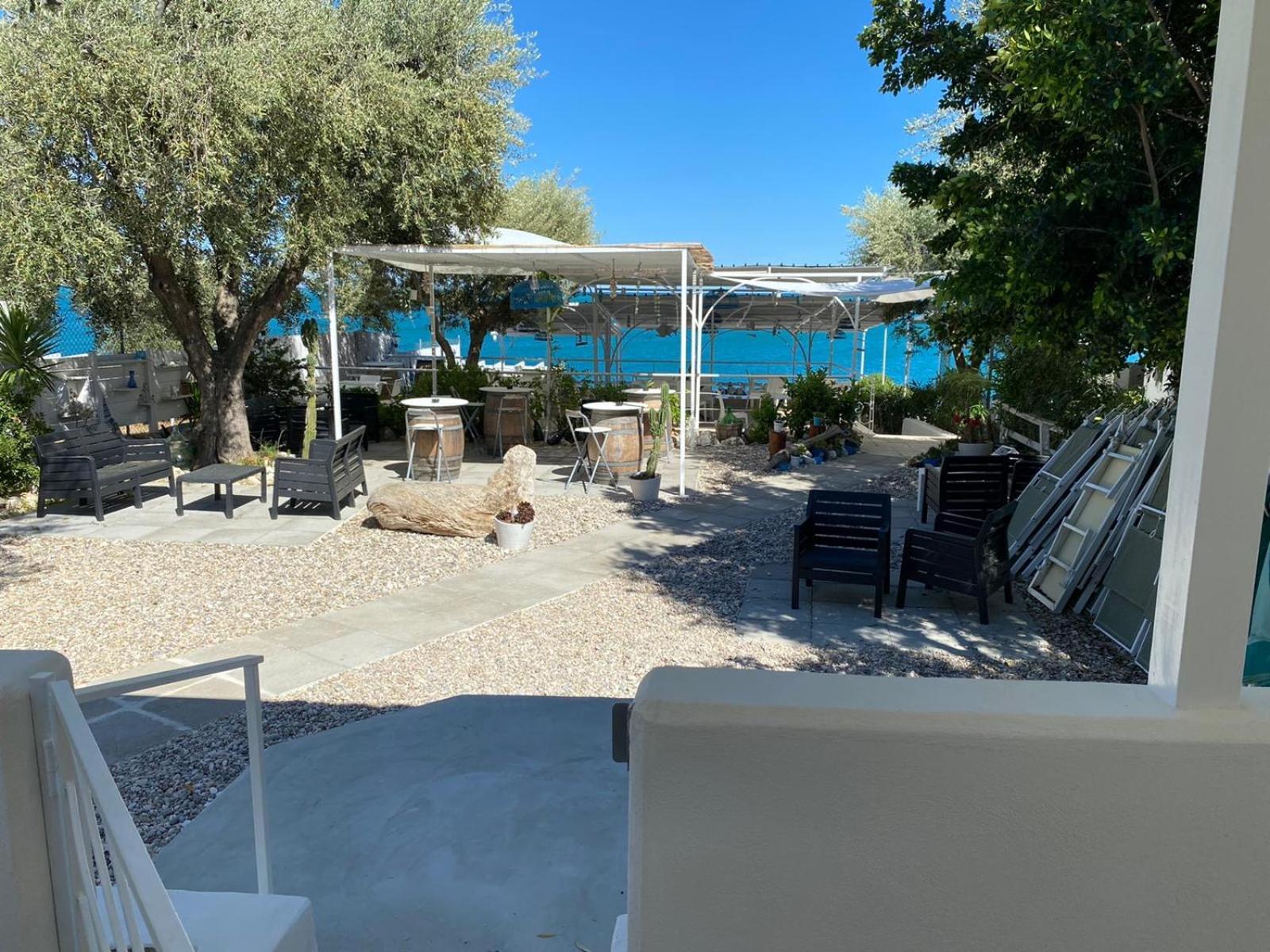 B&B Direttamente Sul Mare Da Antonino Mattinata Bagian luar foto