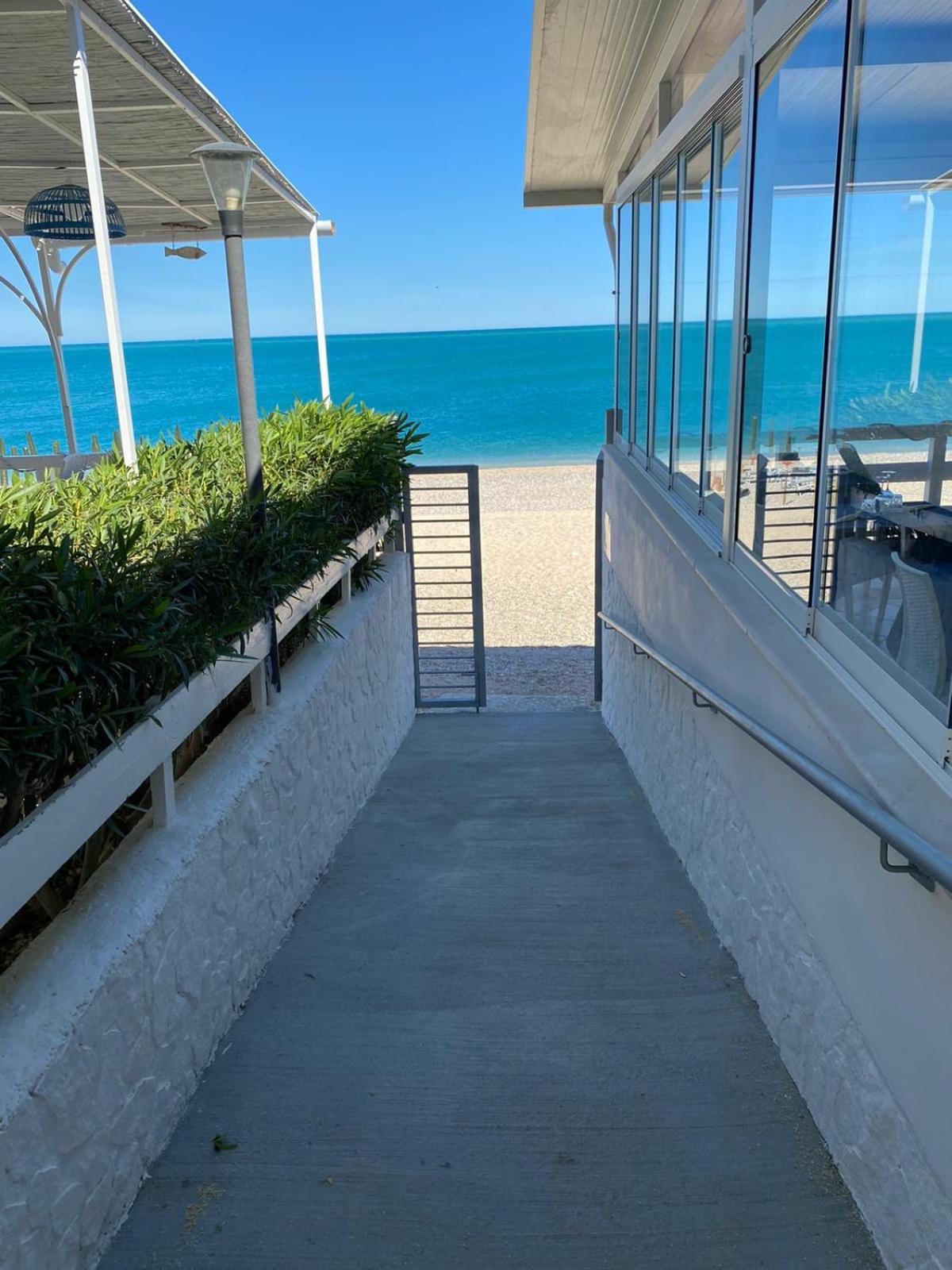 B&B Direttamente Sul Mare Da Antonino Mattinata Bagian luar foto